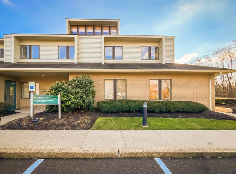 More Photos Of 333 N Oxford Valley Rd, Fairless Hills Medical For Lease