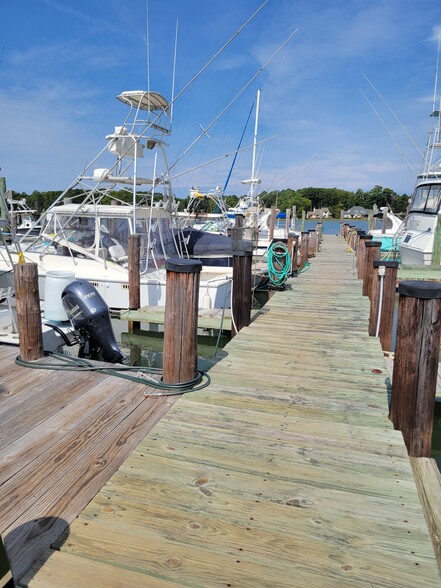 More Photos Of 1742 Back Creek Rd, Seaford Marina For Sale