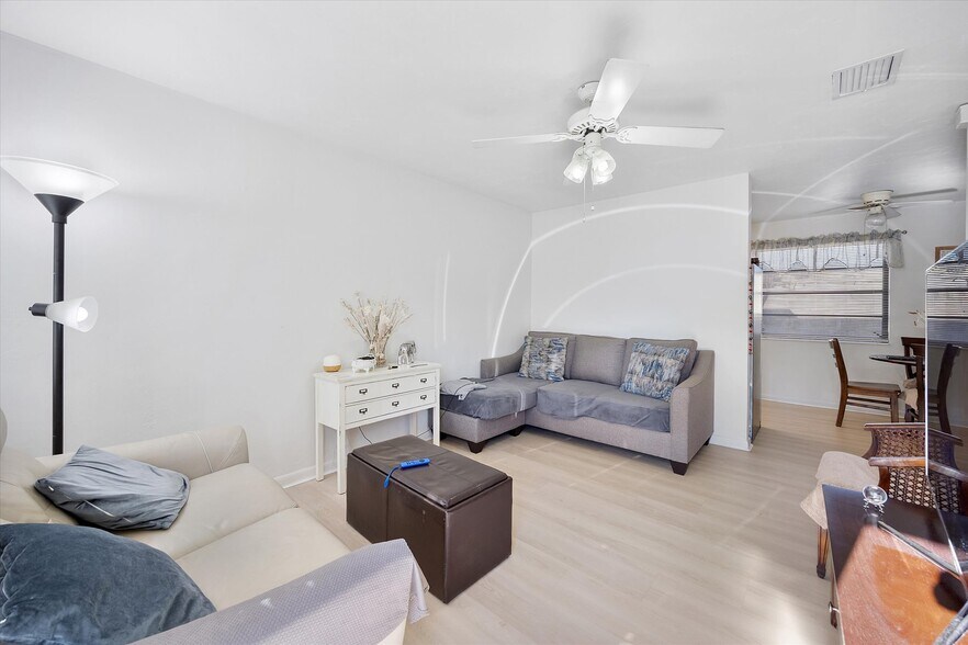 More Photos Of 14260 SW 88th Ave, Palmetto Bay Apartments For Sale