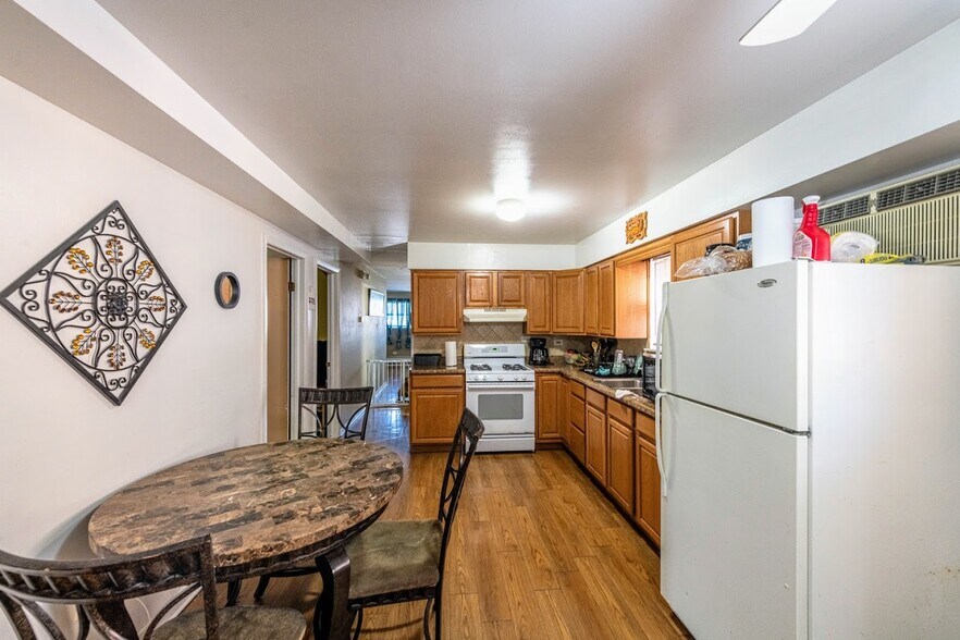 More Photos Of 1617 N 35th Ave, Melrose Park Apartments For Sale