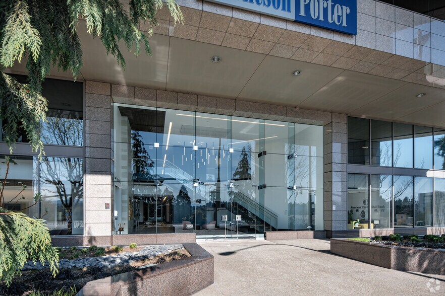 More Photos Of 11100 NE 8th St, Bellevue Office For Lease