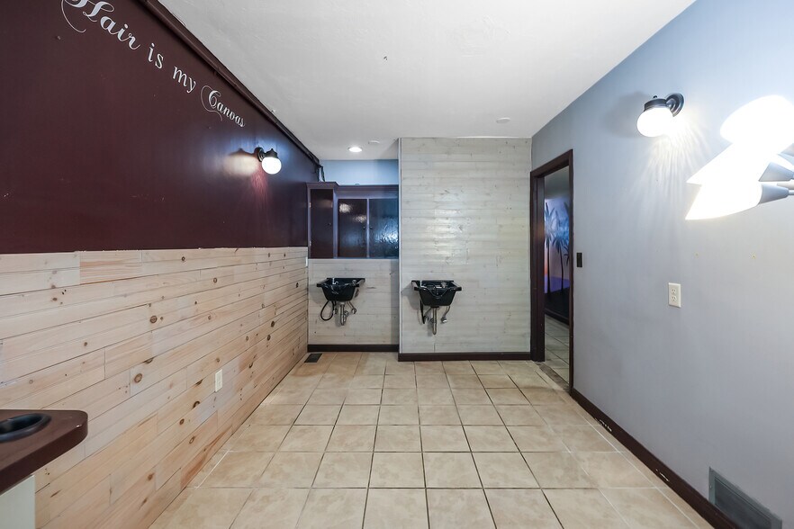 More Photos Of 338 Church St, Whitinsville Medical For Sale