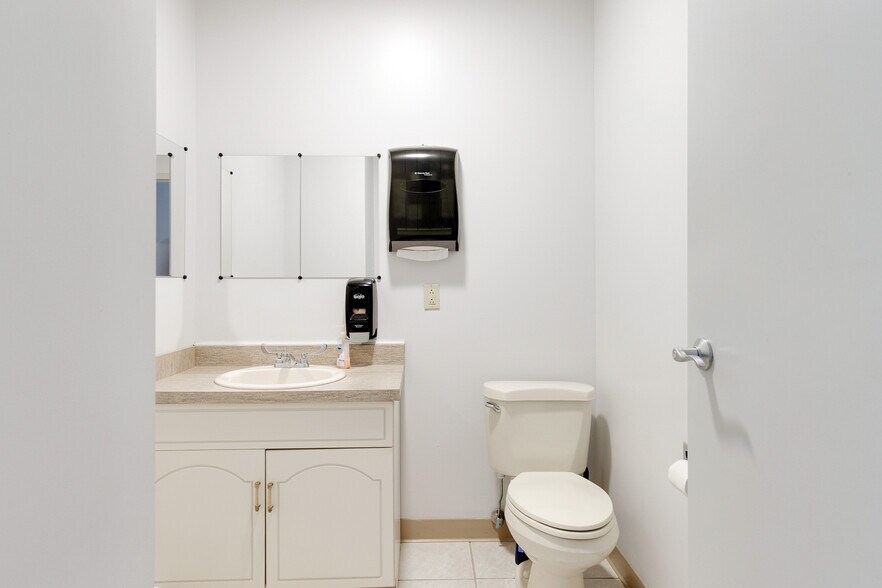 More Photos Of 3120 Collins Ferry Rd, Morgantown Medical For Sale