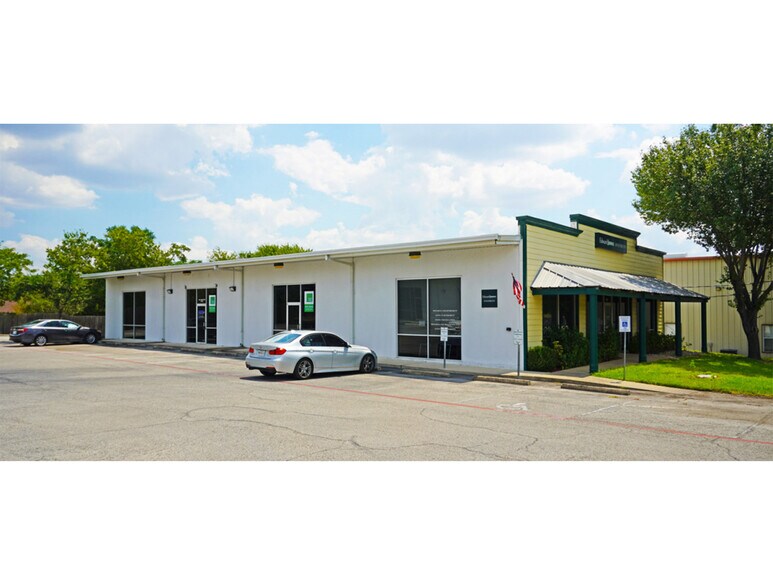 More Photos Of 1906 S Bagdad Rd, Leander Unknown For Lease