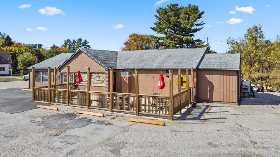 More Photos Of 142 Old Turnpike Rd, Quinebaug Restaurant For Sale