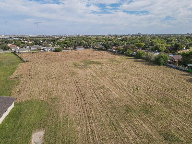 More Photos Of 5040 Rockford Dr, Corpus Christi Land For Sale