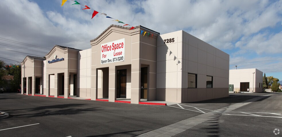 More Photos Of 7285 Dean Martin Dr, Las Vegas Light Distribution For Lease