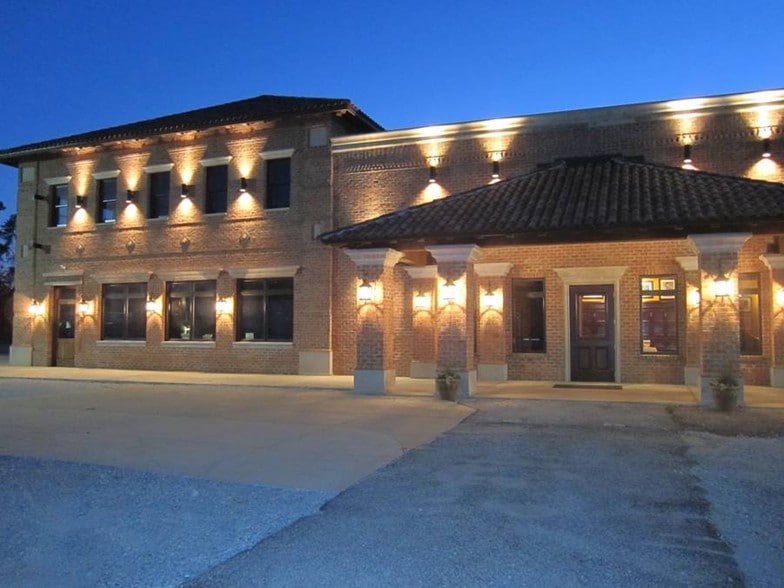 More Photos Of 50827 Princess Way, Granger Restaurant For Sale