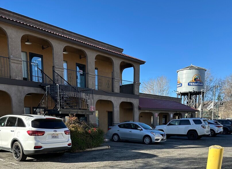 More Photos Of 122 E Tehachapi Blvd, Tehachapi Office For Sale