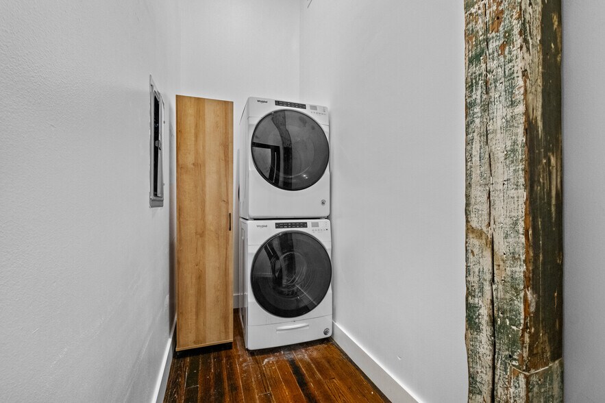 More Photos Of 124 S Joplin Ave, Joplin Warehouse For Sale