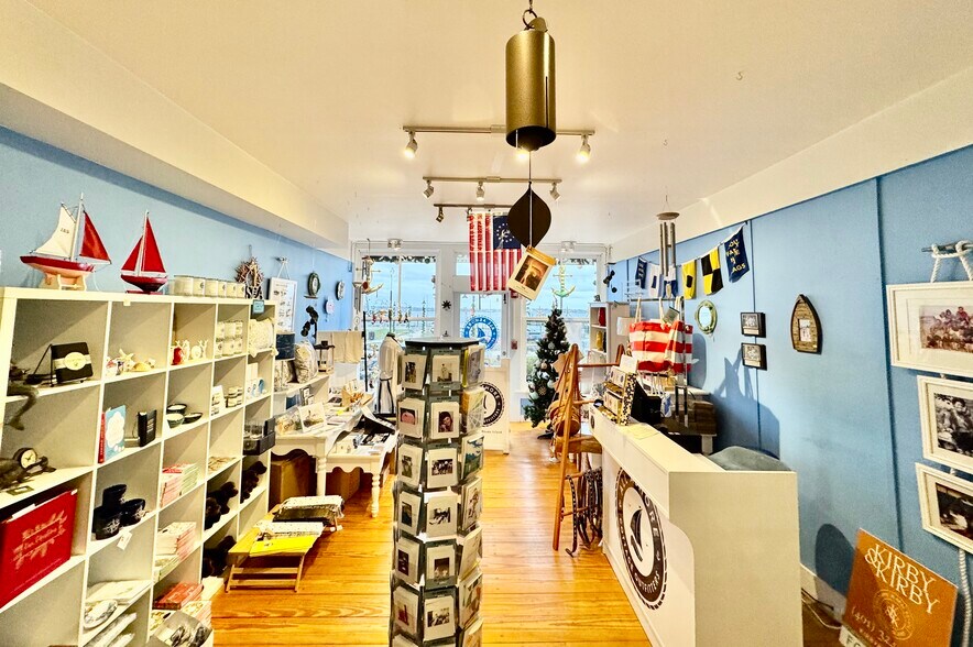 More Photos Of 47 Conanicus Ave, Jamestown Storefront Retail Residential For Lease