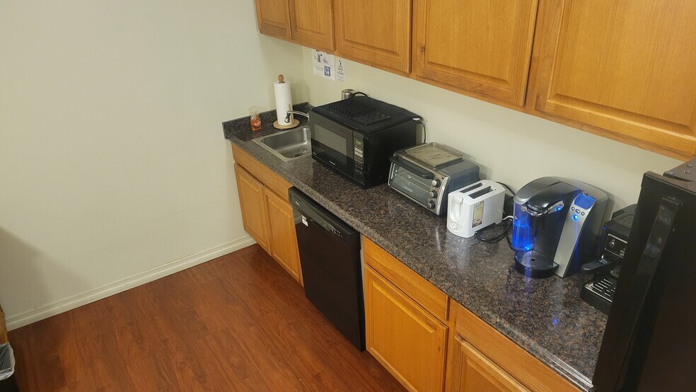 More Photos Of 201 Santa Monica Blvd, Santa Monica Office For Lease