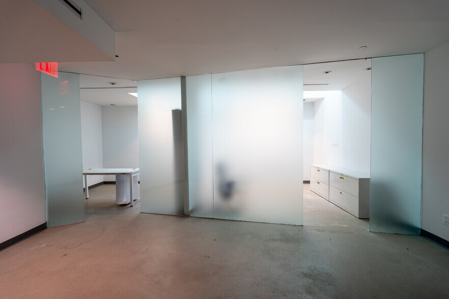 More Photos Of 428 W 54th St, New York Apartments For Sale