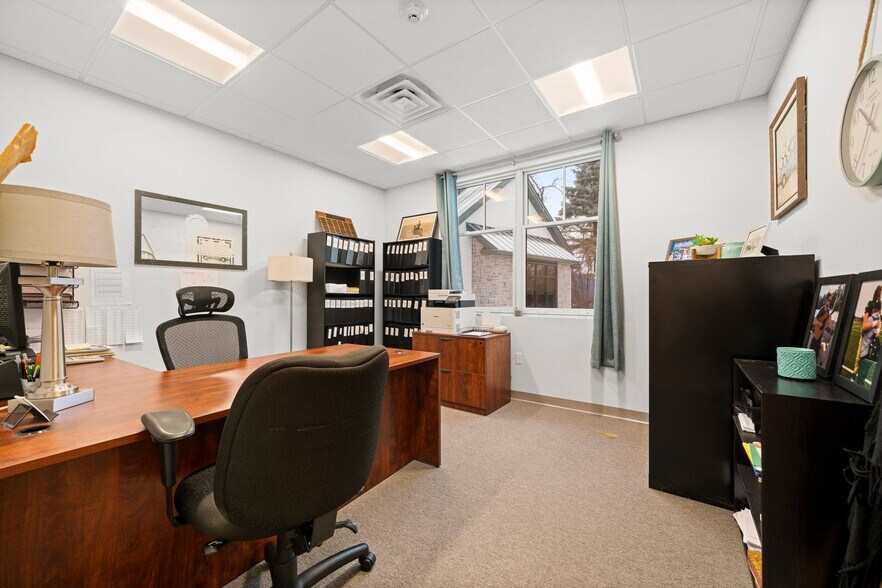 More Photos Of 288 S River Rd, Bedford Medical For Lease