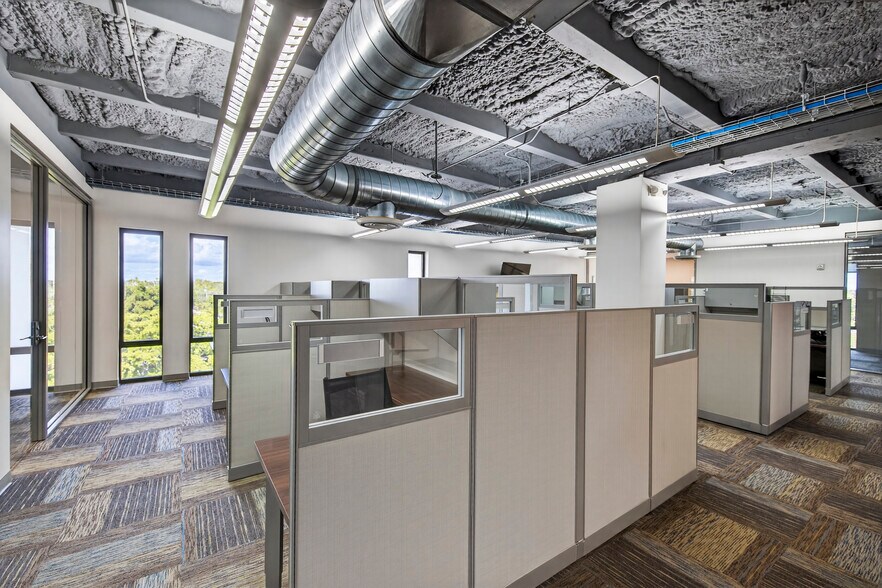 More Photos Of 2101 N Andrews Ave, Fort Lauderdale Office For Lease