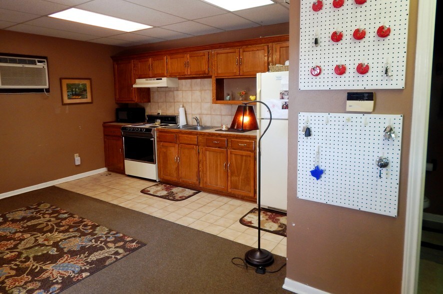 More Photos Of 591 Pinson Rd, Forney Self Storage For Sale