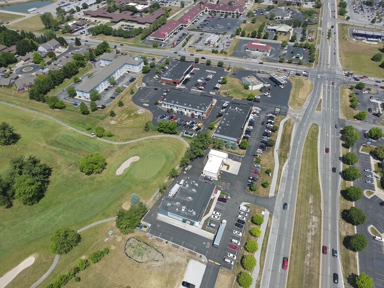 More Photos Of 893 E Main St, Greenwood Storefront For Lease