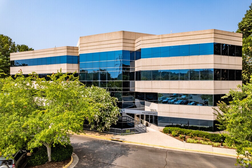 More Photos Of 1801 Robert Fulton Dr, Reston Medical For Lease