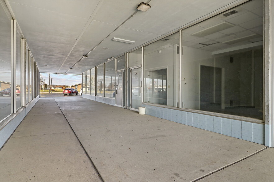 More Photos Of 2027-2055 22nd Ave, Kenosha Unknown For Lease