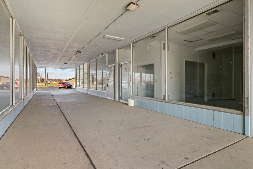 More Photos Of 2027-2055 22nd Ave, Kenosha General Retail For Sale