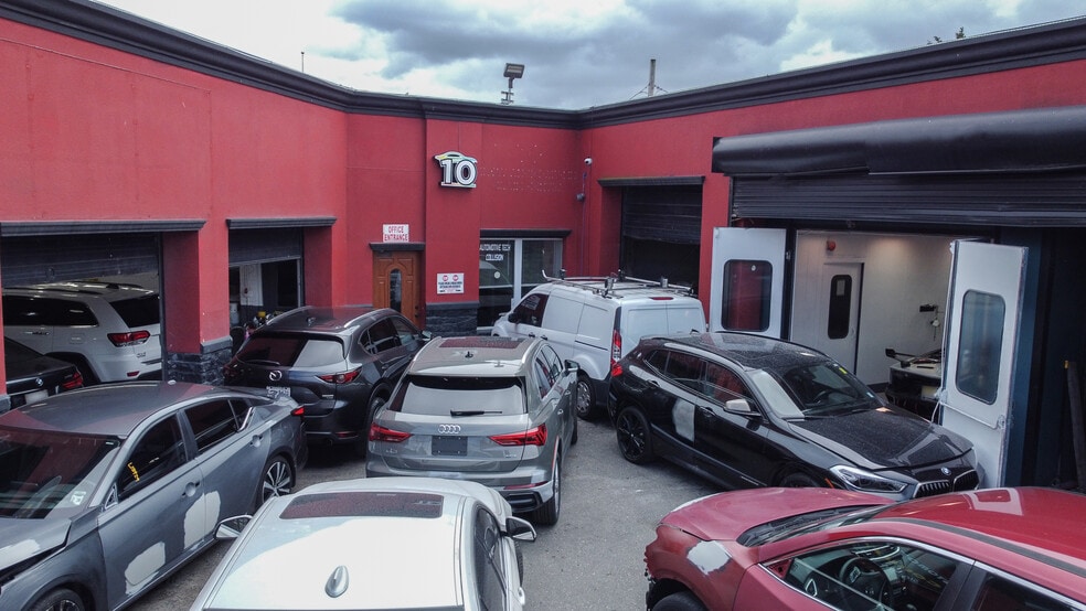 More Photos Of 10 Jerusalem Ave, Hempstead Auto Repair For Sale