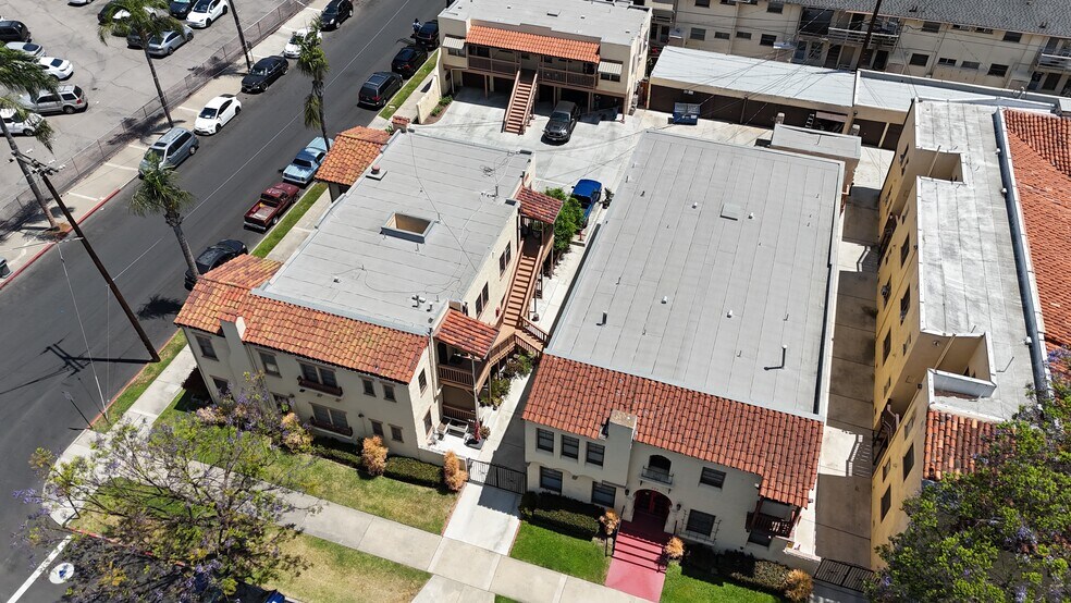 More Photos Of 925 N Lacy St, Santa Ana Apartments For Sale