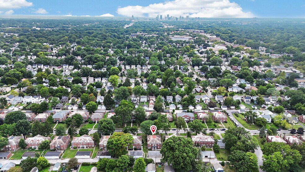More Photos Of 802 Kenwick Rd, Columbus Apartments For Sale