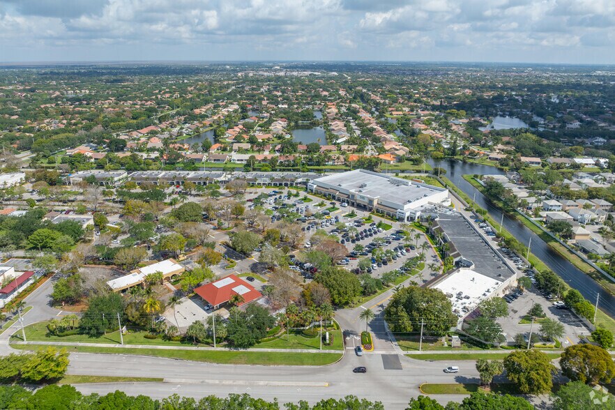 More Photos Of 10001-10099 Cleary Blvd, Plantation General Retail For Lease