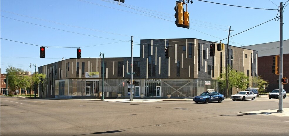 More Photos Of 440 N Front St, Memphis Freestanding For Lease