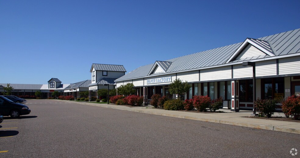 Primary Photo Of 21 Essex Way, Essex Junction Storefront For Lease