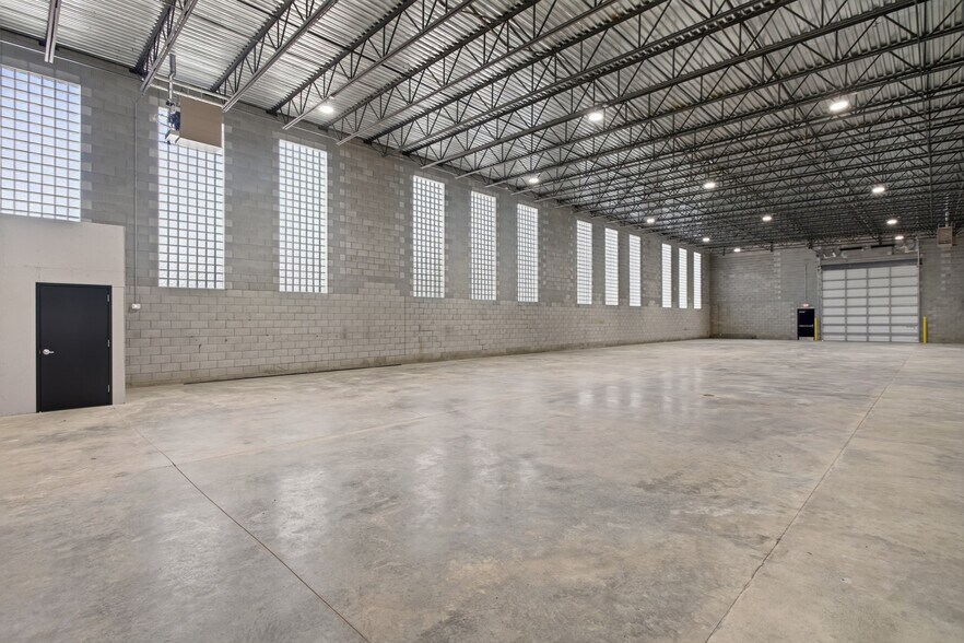 More Photos Of 1030 Tennessee Blvd, Lebanon Manufacturing For Lease