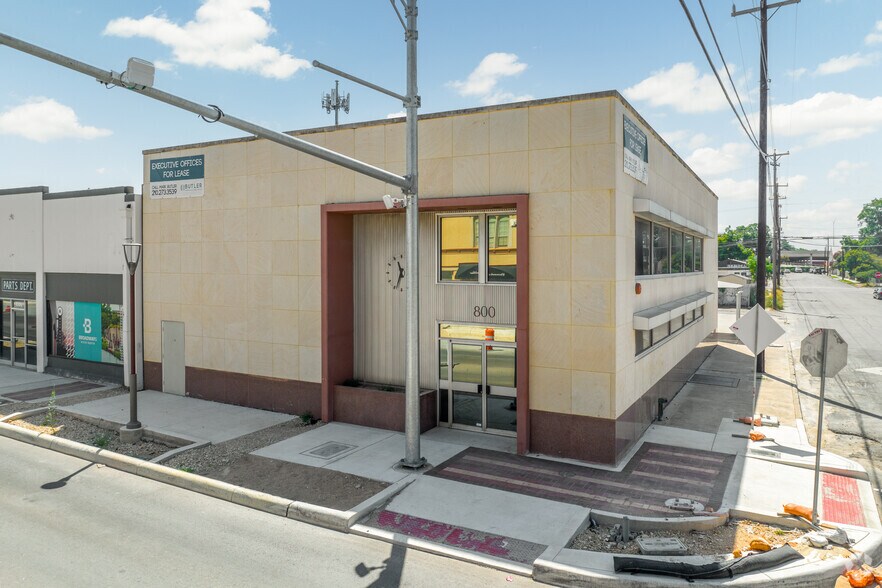 Primary Photo Of 800 Broadway St, San Antonio Office For Lease
