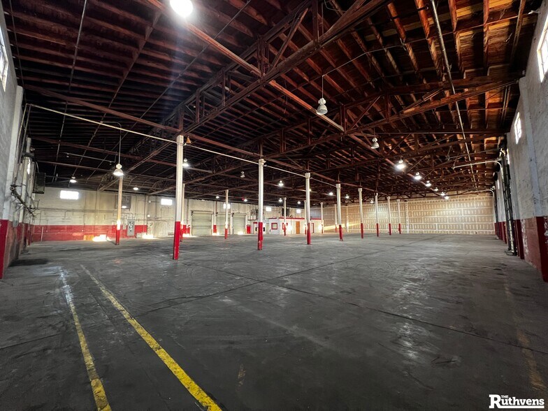 More Photos Of 701 NW 42nd St, Winter Haven Warehouse For Sale