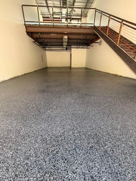More Photos Of 15889 Ronald W Reagan Blvd, Leander Showroom For Lease