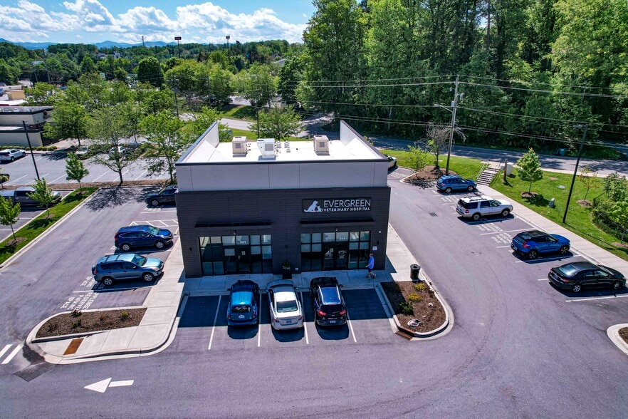 More Photos Of 275 Smokey Park Hwy, Asheville General Retail For Lease