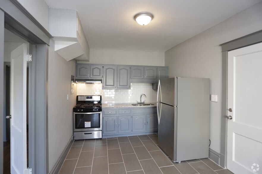 More Photos Of 3227 Central St, Kansas City Apartments For Sale