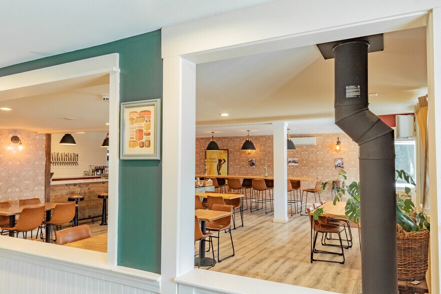 More Photos Of 424 Walnut Hill Rd, North Yarmouth Restaurant For Sale