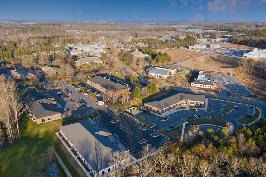 More Photos Of 342 Patricia Ln, Fort Mill Medical For Lease