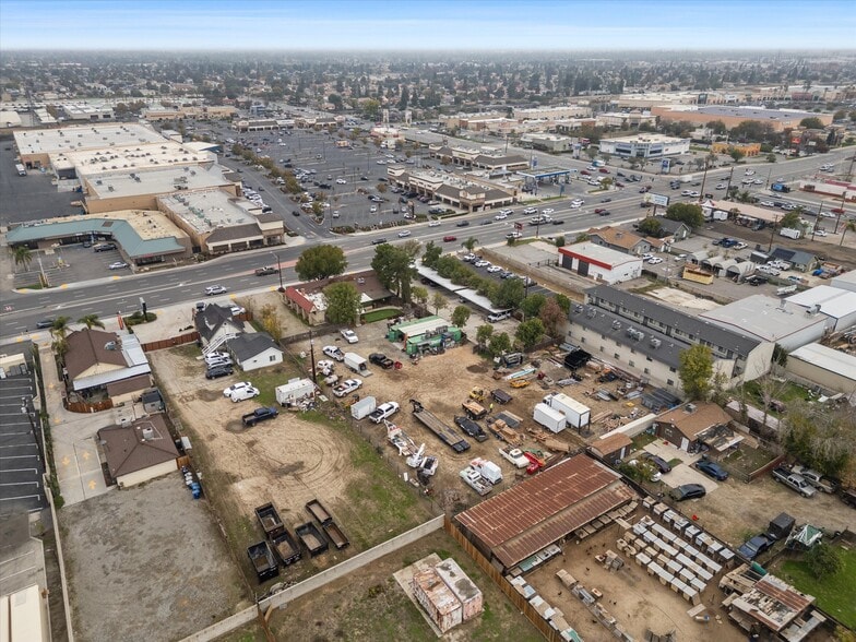 More Photos Of 9831 Rosedale Hwy, Bakersfield Office For Sale