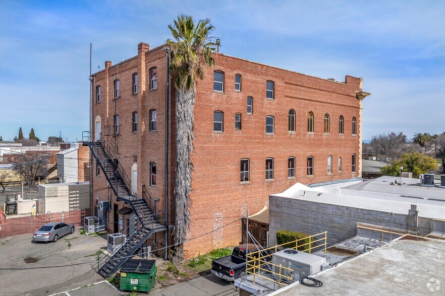 More Photos Of 115 N Butte St, Willows Loft Creative Space For Lease