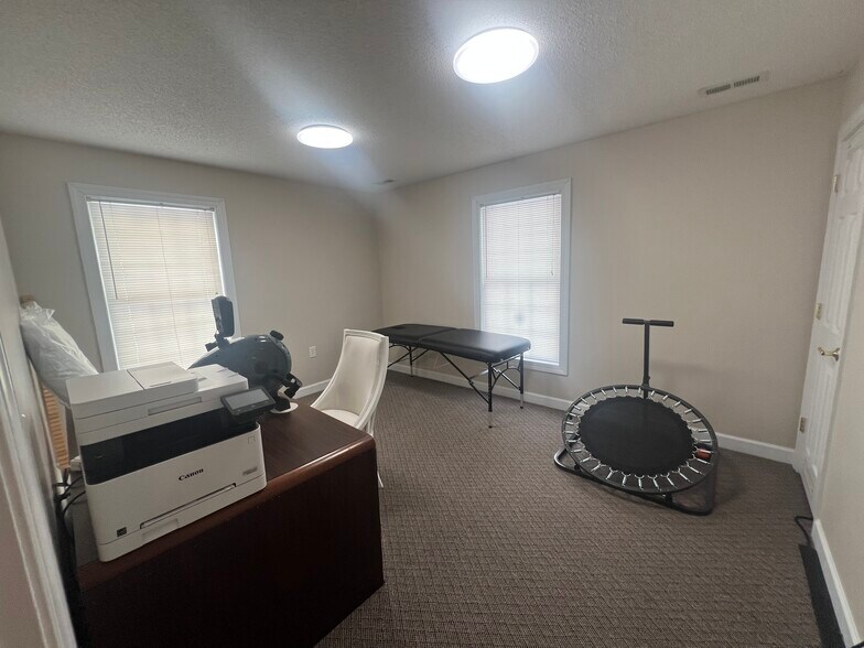 More Photos Of 436 E Long Ave, Gastonia Office For Lease