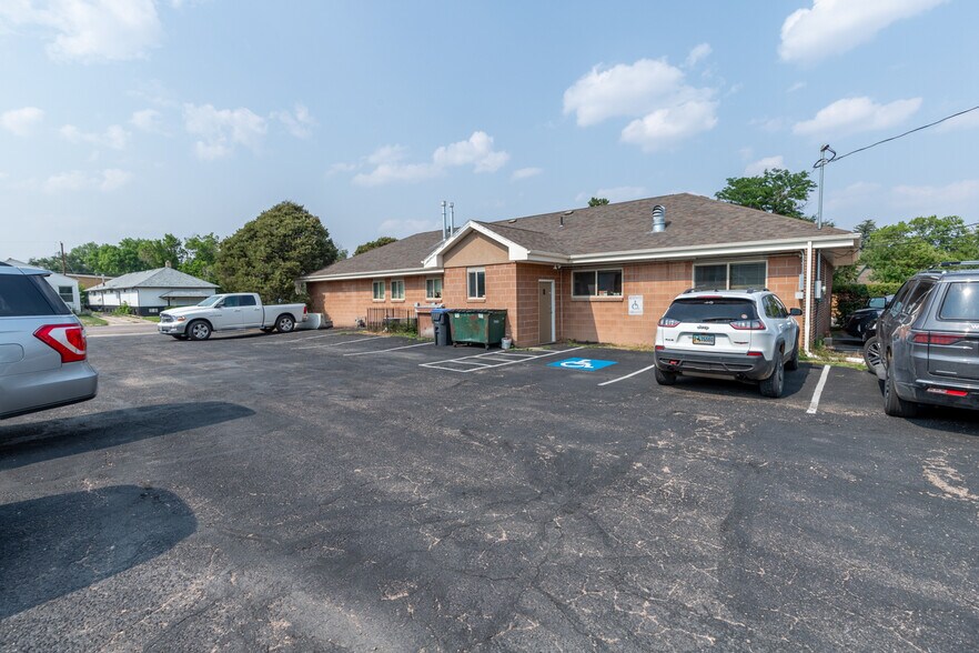 More Photos Of 2120 Logan Ave, Cheyenne Healthcare For Sale