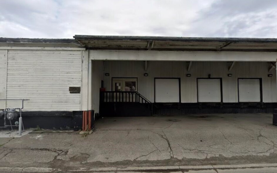 Primary Photo Of 990 1st Av, Prince George Industrial For Lease