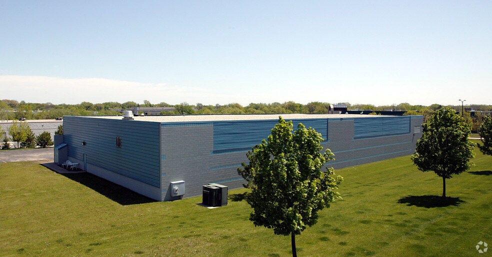 More Photos Of N50 W13824 Overview Dr, Menomonee Falls Warehouse For Sale