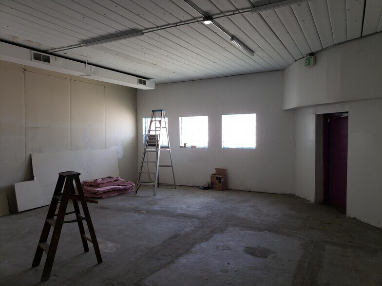 More Photos Of 1082 W Mound St, Columbus Freestanding For Lease