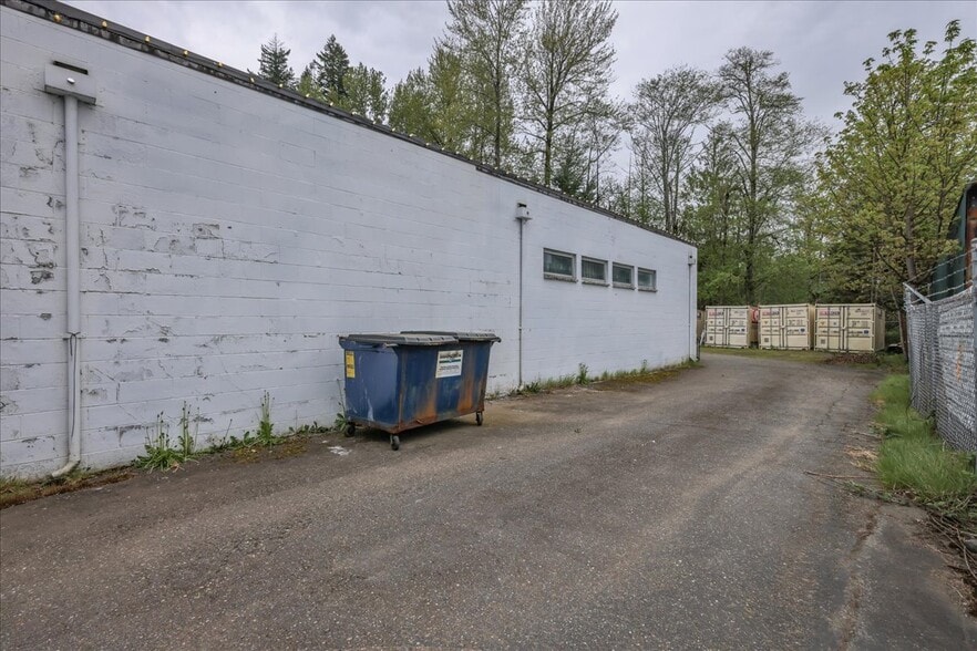 More Photos Of 23601 NE Wa-3, Belfair Freestanding For Sale