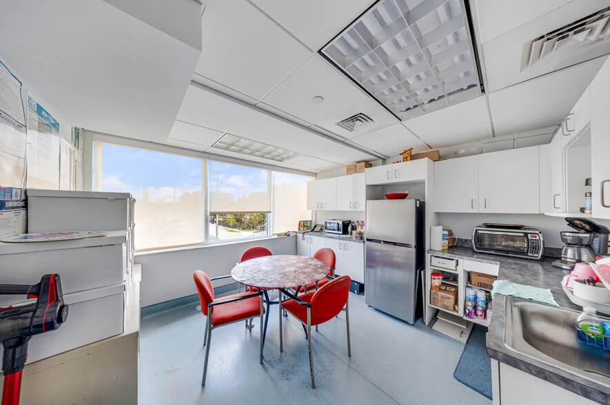 More Photos Of 1693 SW 27th Ave, Miami Office For Sale