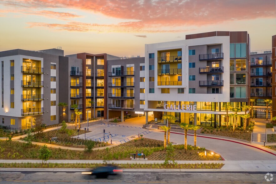 More Photos Of 375 Camino De La Reina, San Diego Multifamily For Sale