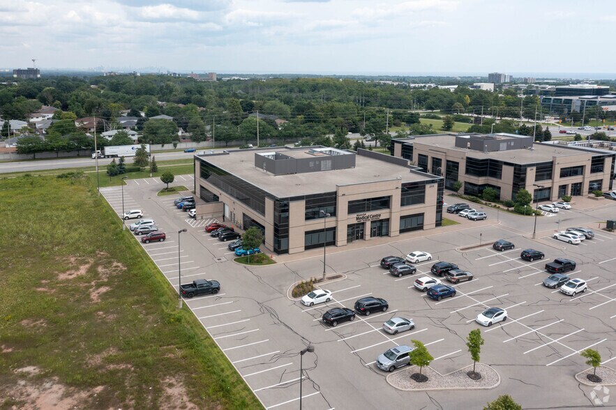 More Photos Of 2315 Bristol Cir, Oakville Office For Lease