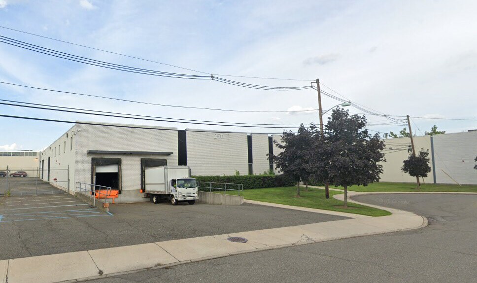 More Photos Of 250 Carol Pl, Moonachie Manufacturing For Lease